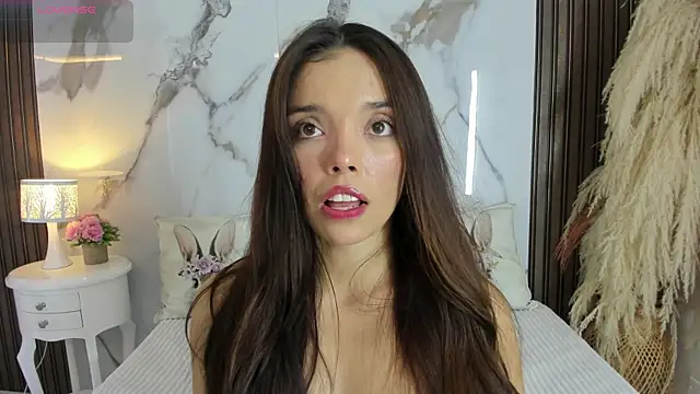 hannahill69 online show from February 4, 5:13 am