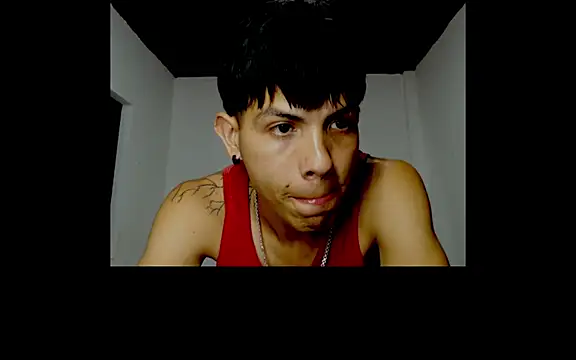 Snapshot of JacobKamilo chatting on July 6, 11:07 pm JacobKamilo online show from July 6, 11:07 pm