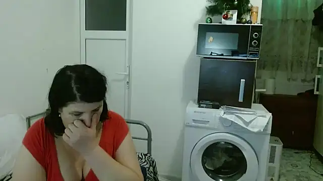 Snapshot of RidemerafSuzana chatting on January 17, 4:04 pm RidemerafSuzana online show from January 17, 4:04 pm