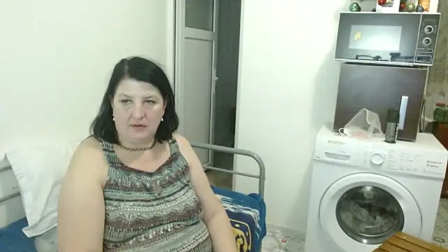 Snapshot of RidemerafSuzana chatting on January 31, 5:32 pm RidemerafSuzana online show from January 31, 5:32 pm