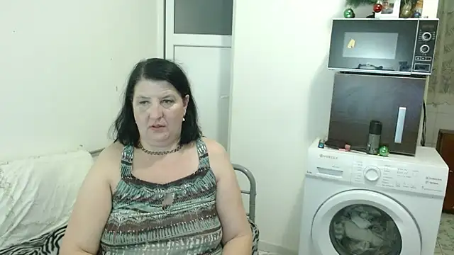 Snapshot of RidemerafSuzana chatting on February 25, 5:25 pm RidemerafSuzana online show from February 25, 5:25 pm