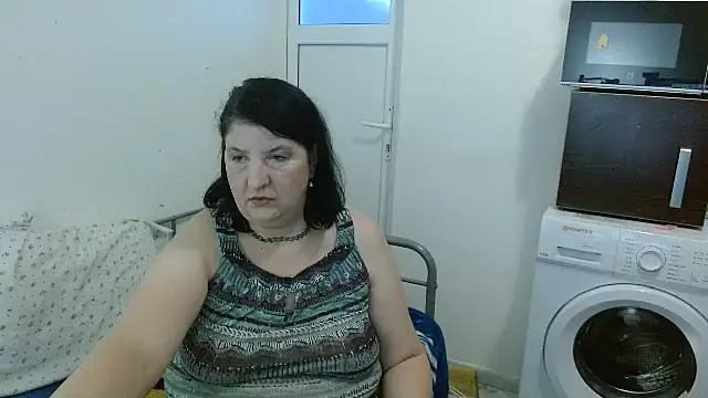 Snapshot of RidemerafSuzana chatting on March 14, 11:12 am RidemerafSuzana online show from March 14, 11:12 am