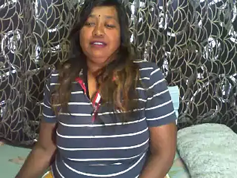 Mammabear 4u online show from December 15, 7:02 am
