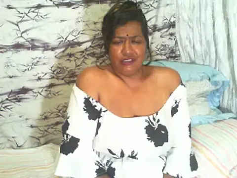 Mammabear 4u online show from February 2, 7:46 pm