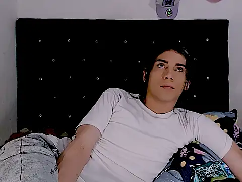 Snapshot of camii_extrange chatting on March 28, 5:34 pm camii extrange online show from March 28, 5:34 pm