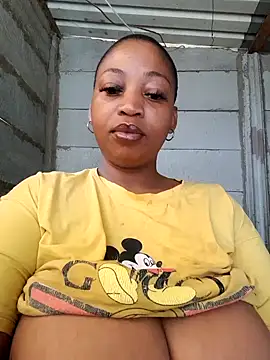 Snapshot of winterqueenx chatting on February 6, 6:18 am winterqueenx online show from February 6, 6:18 am