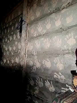 winterqueenx online show from March 22, 2:20 pm