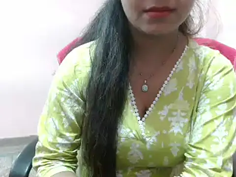 LovingPihu online show from February 18, 8:49 am
