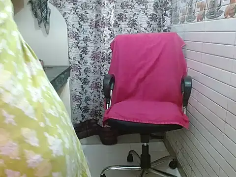 LovingPihu online show from October 24, 5:26 am