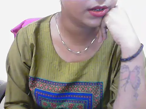 LovingPihu online show from July 23, 6:11 am