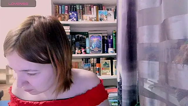 Snapshot of BrattyFoxyGirl chatting on January 20, 5:37 pm BrattyFoxyGirl online show from January 20, 5:37 pm