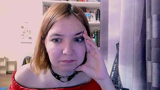 Snapshot of BrattyFoxyGirl chatting on February 25, 6:20 pm BrattyFoxyGirl online show from February 25, 6:20 pm