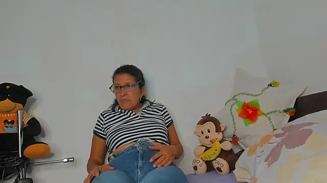 Keyla Milf online show from July 24, 2:09 am