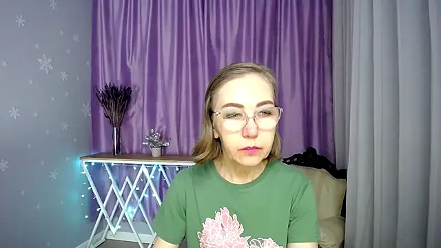 queen a n i online show from May 7, 6:30 am