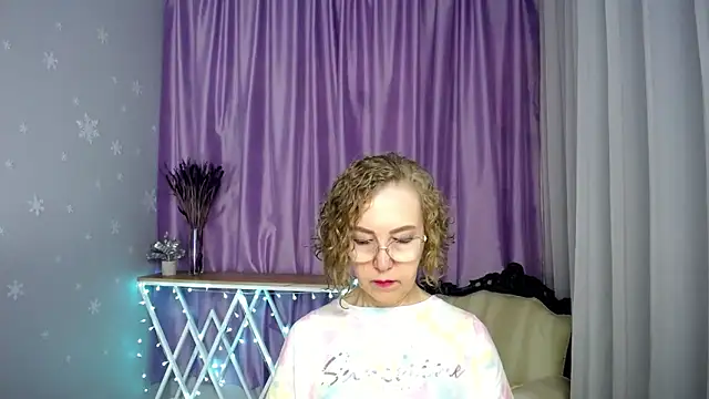 queen a n i online show from May 27, 8:11 am