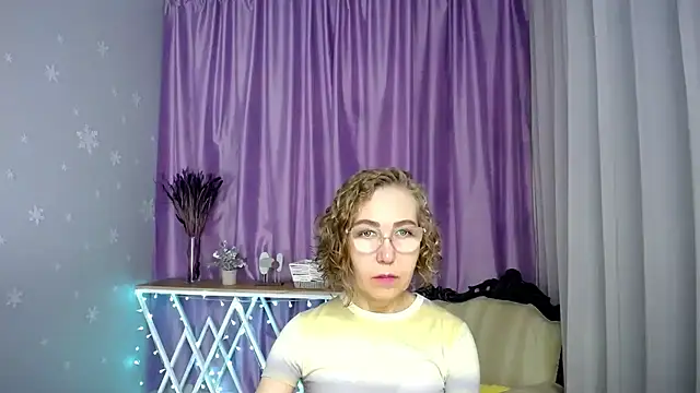 queen a n i online show from July 13, 7:11 am