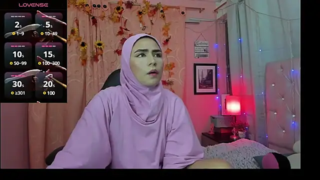 DarshaKhemu online show from February 6, 8:45 pm