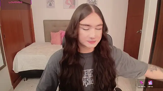 Miley Baker online show from January 12, 6:35 pm