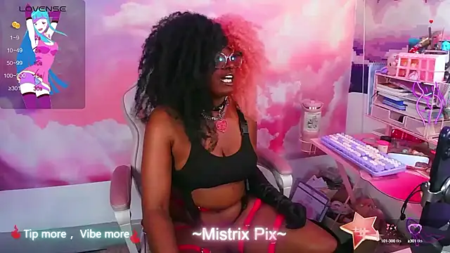 Pixiebob25 online show from January 20, 8:07 pm
