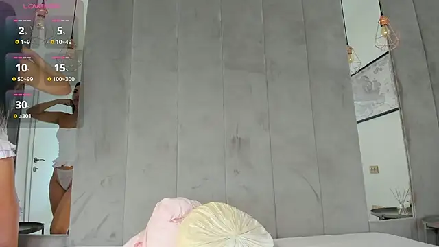 Naila18 online show from September 13, 7:19 am