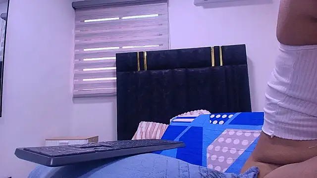 Snapshot of lay_navas chatting on February 28, 7:15 pm lay navas online show from February 28, 7:15 pm