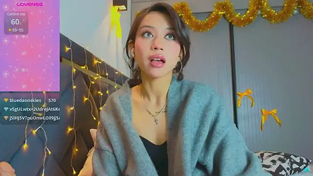 Mia Tin online show from January 2, 11:41 am