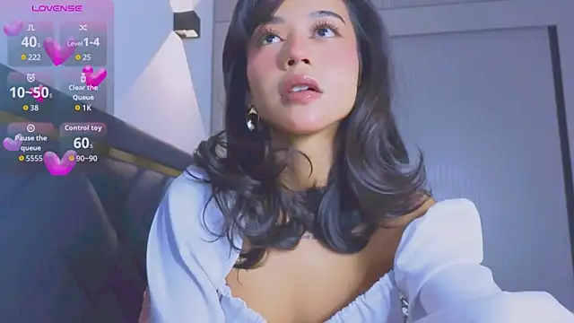 Mia Tin online show from October 22, 4:07 pm