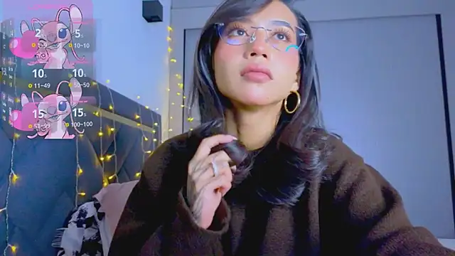 Mia Tin online show from December 20, 5:09 pm