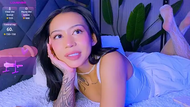 Snapshot of Mia_Tin chatting on March 22, 7:17 pm Mia Tin online show from March 22, 7:17 pm