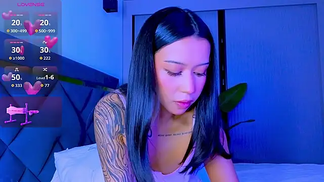 Snapshot of Mia_Tin chatting on May 3, 6:14 pm Mia Tin online show from May 3, 6:14 pm