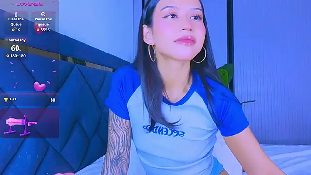 Snapshot of Mia_Tin chatting on May 8, 5:29 pm Mia Tin online show from May 8, 5:29 pm