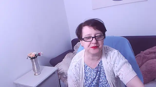 Snapshot of ChristaRose chatting on January 19, 2:04 am ChristaRose online show from January 19, 2:04 am