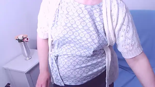 Snapshot of ChristaRose chatting on February 14, 6:45 am ChristaRose online show from February 14, 6:45 am