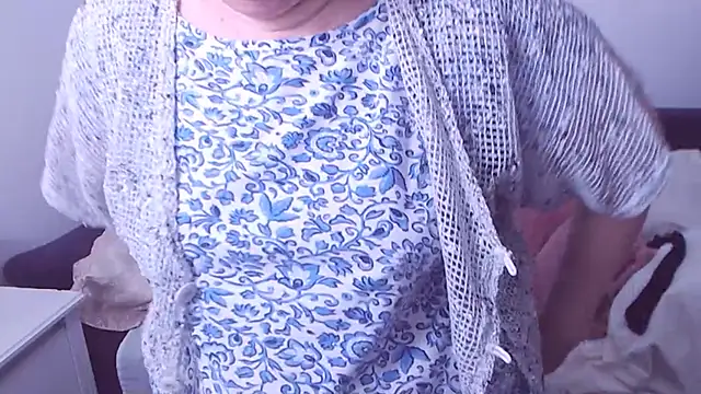 Snapshot of ChristaRose chatting on February 16, 10:21 pm ChristaRose online show from February 16, 10:21 pm