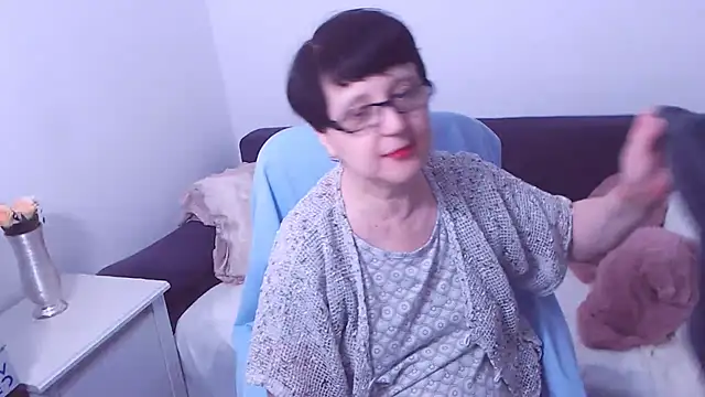 Snapshot of ChristaRose chatting on October 6, 3:15 am ChristaRose online show from October 6, 3:15 am