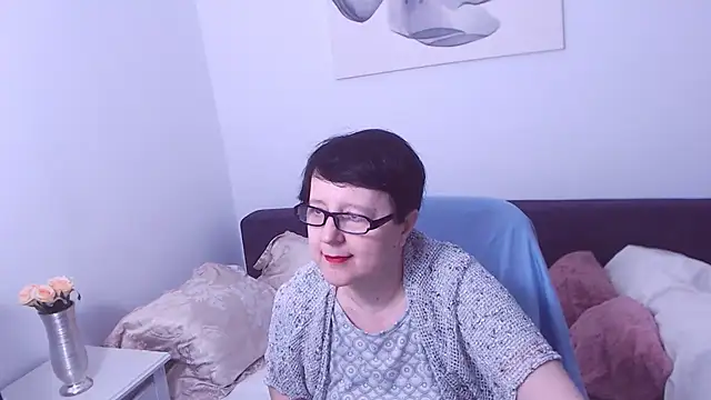 Snapshot of ChristaRose chatting on October 8, 11:46 pm ChristaRose online show from October 8, 11:46 pm