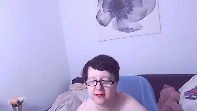 Snapshot of ChristaRose chatting on October 12, 1:21 pm ChristaRose online show from October 12, 1:21 pm