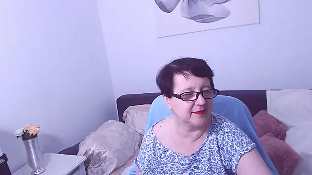 Snapshot of ChristaRose chatting on October 18, 11:16 pm ChristaRose online show from October 18, 11:16 pm