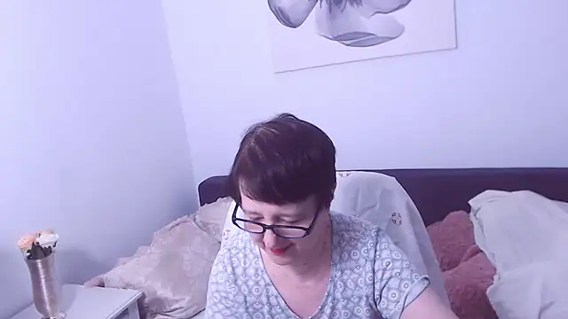 Snapshot of ChristaRose chatting on October 28, 11:29 pm ChristaRose online show from October 28, 11:29 pm