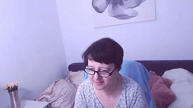 Snapshot of ChristaRose chatting on November 15, 5:42 pm ChristaRose online show from November 15, 5:42 pm