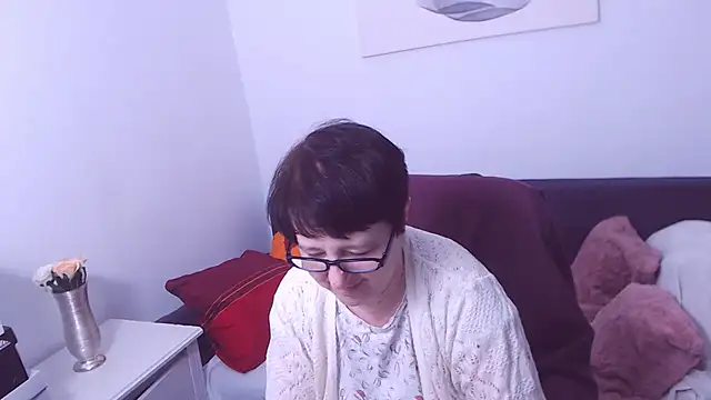 Snapshot of ChristaRose chatting on November 28, 10:23 pm ChristaRose online show from November 28, 10:23 pm