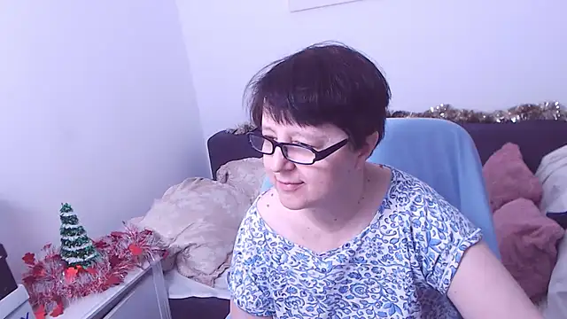 ChristaRose online show from December 21, 1:35 am