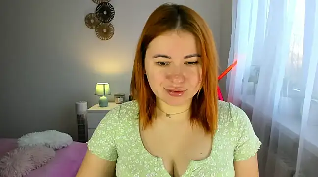 LAYLAxSTAR online show from March 6, 7:14 am