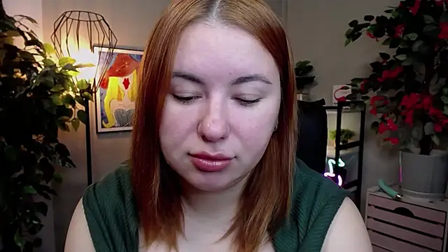 LAYLAxSTAR online show from October 2, 6:31 am