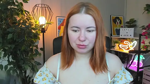 LAYLAxSTAR online show from February 9, 7:23 am