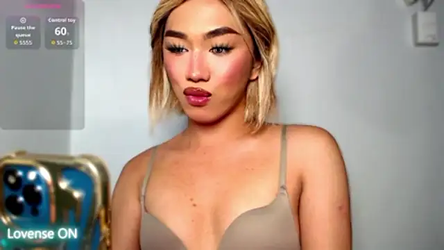 Local Hoelyx online show from October 31, 7:37 pm