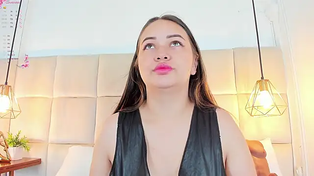 AnaisClark online show from December 18, 11:24 am