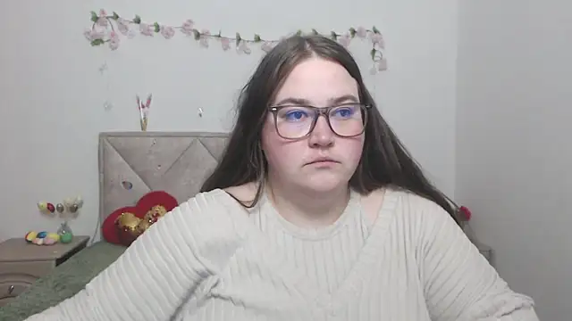 Snapshot of XX_Daniella_XX chatting on April 7, 6:03 am XX Daniella XX online show from April 7, 6:03 am