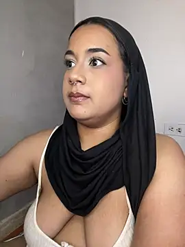 Maryam yamal online show from February 8, 9:25 pm