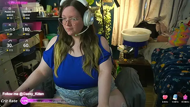 Geeky Kitten online show from September 12, 1:22 pm